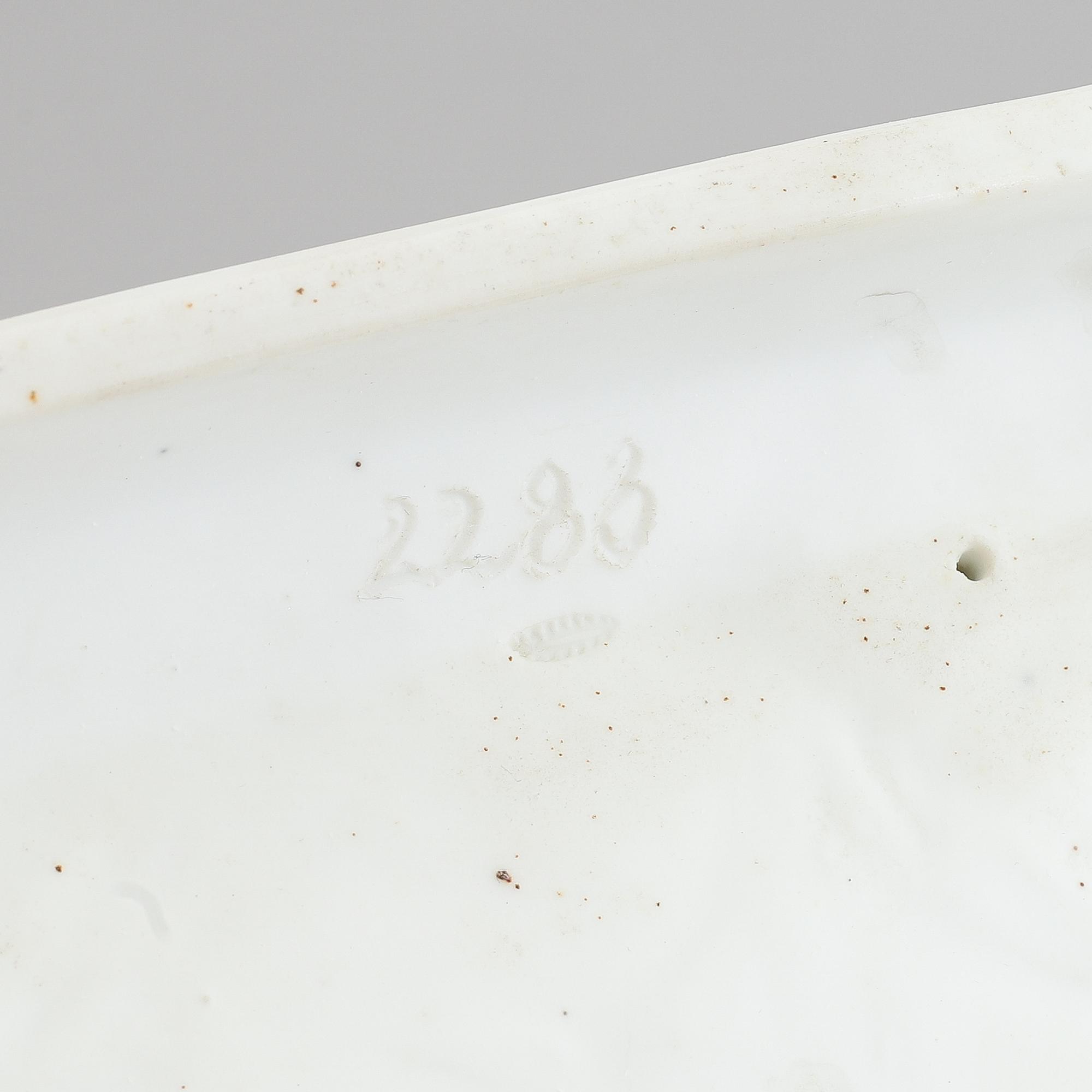 A parian figurine, 'the dying gaul', after an antique sculpture. 20th century.