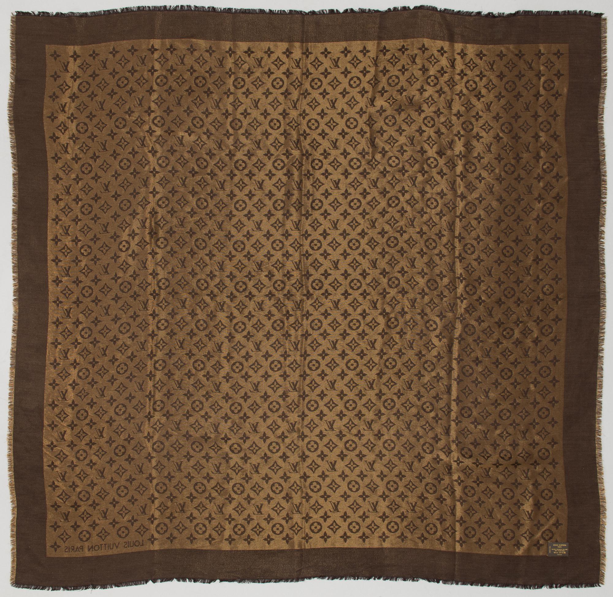 Louis Vuitton, scarf.
