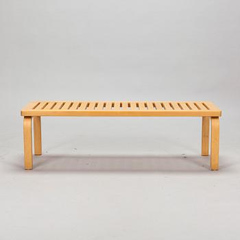Alvar Aalto, bänk, 153A, Artek 1970-luku.