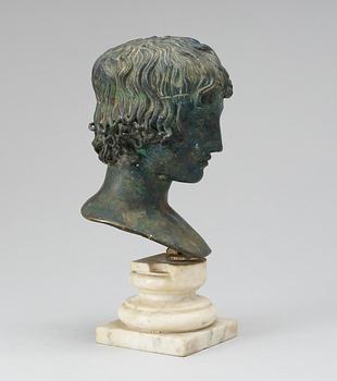 SKULPTUR, brons. Italien, 1800-tal.
