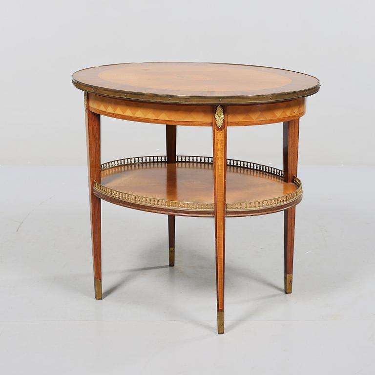 SALONGSBORD, sengustaviansk stil, 1900-talets första hälft.