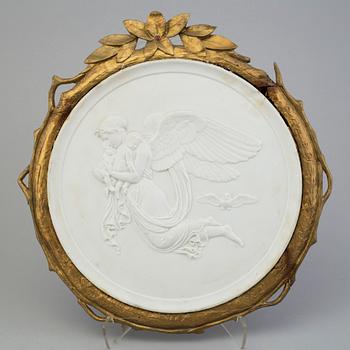 VÄGGPLAKETTER, ett par, parian, 1800-talets slut.