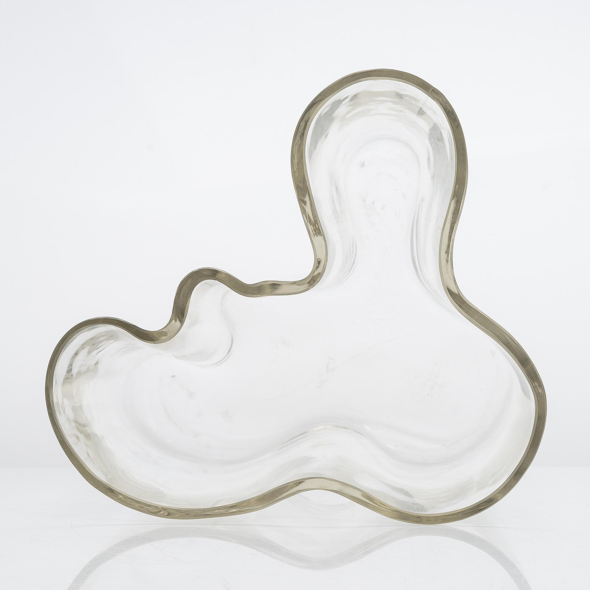 Alvar Aalto, A '9750' vase Karhula Glassworks in production 1937-1949.