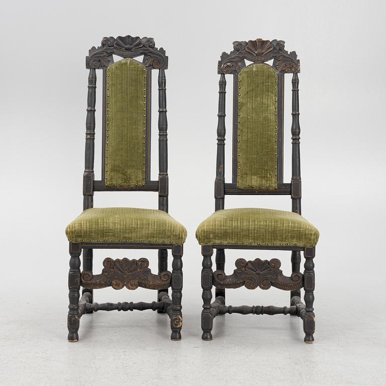 A pair of Baroque chairs, from around the year 1700.