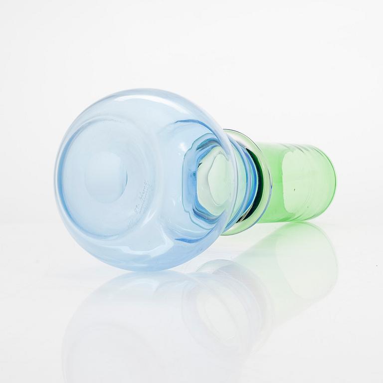 Oiva Toikka, vas, OT 13, signerad O.Toikka Nuutajärvi Notsjö -65, 33/100.