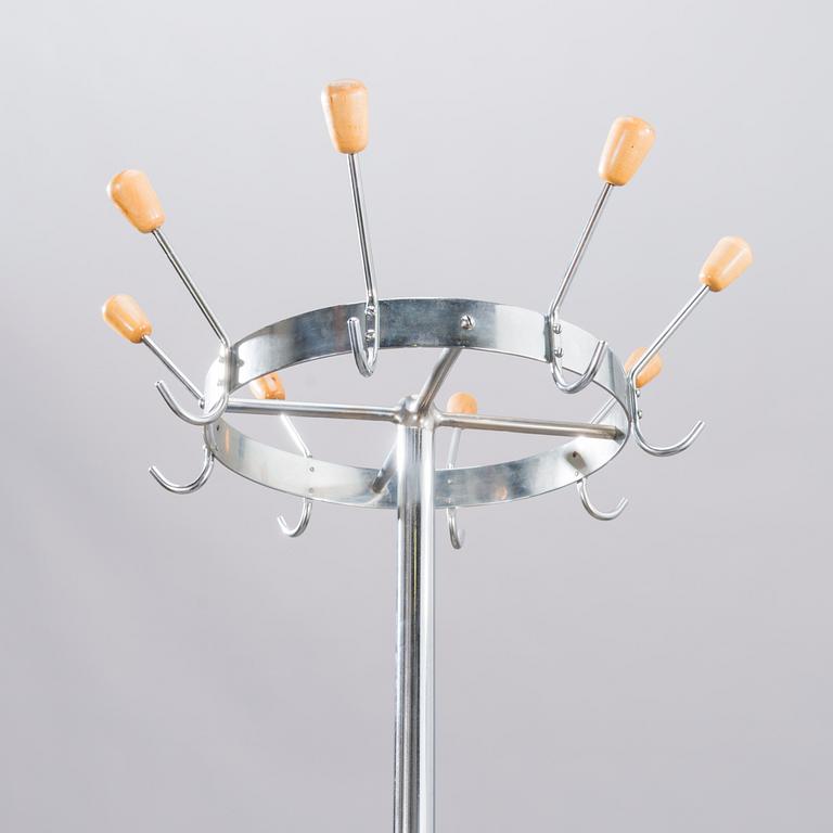 A mid 20th century 'JM-571' coat rack for Merivaara.