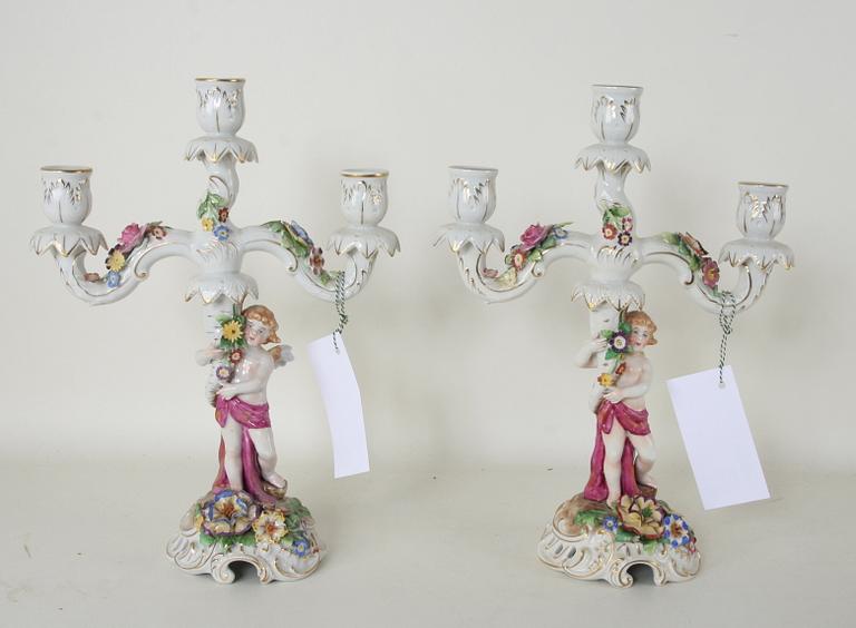 KANDELABRAR, ett par, porslin, Schierholtz.