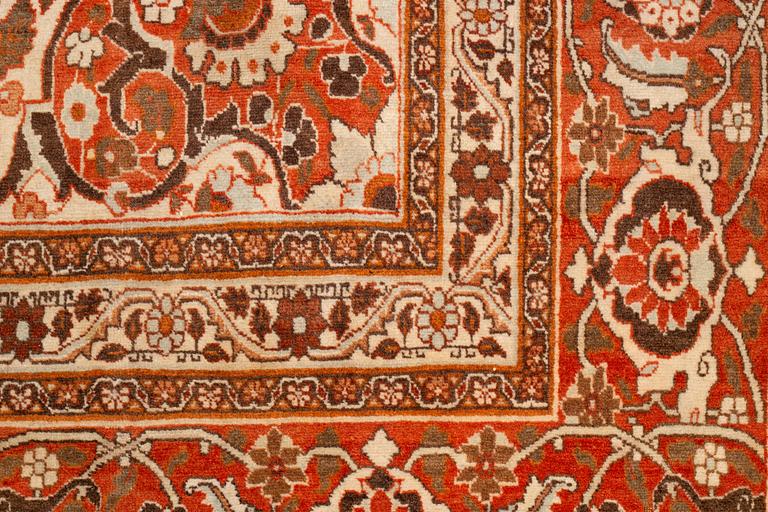 A carpet, an antique Tabriz, ca 380-381,5 x 271,5-283 cm, an inscription: Yekbar Jorabchi.