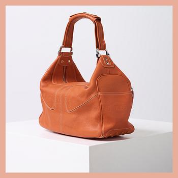 VÄSKA, Tod's.