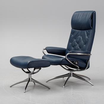 Fåtölj med fotpall, "Stressless Metro Hög", 2000-tal.