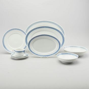 A 47 parts "Blue Vifte" Royal Copenhagen porcelain dinner service.