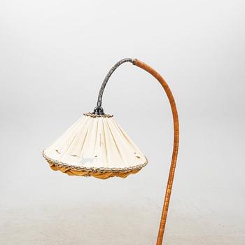 A 1940s floor lamp.