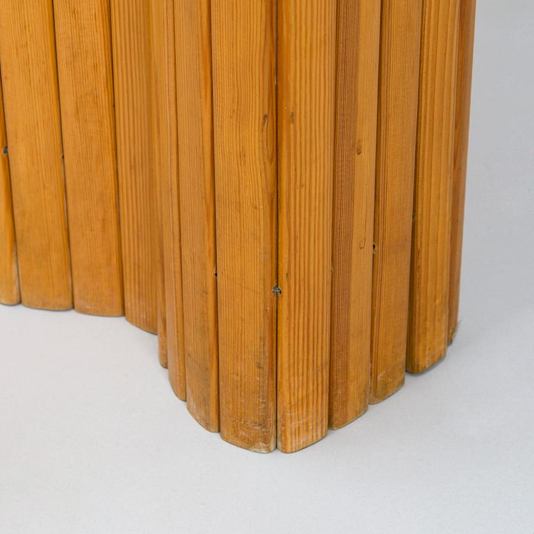 Alvar Aalto, vikskärm, modell 100 för O.Y. Huonekalu- ja Rakennustyötehdas A.B. 1900-talets mitt.