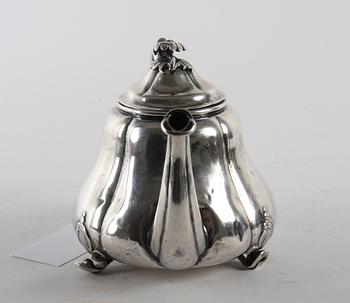 TEKANNA, silver, J C Thorning, Köpenhamn 1855, nyrokoko.