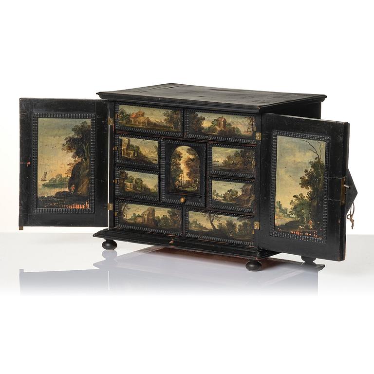 Kabinettskåp, Holland, sent 1600-tal, Barock.