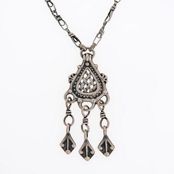 HALSSMYCKE, Kalevala Koru 1944, silver.