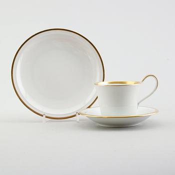 KAFFEKOPPAR,5 st, porslin, " Golden Sun", Sigvard Bernadotte, Bing & Gröndahl samt ASSIETTER, 6 st snarlika, Rörstrand.