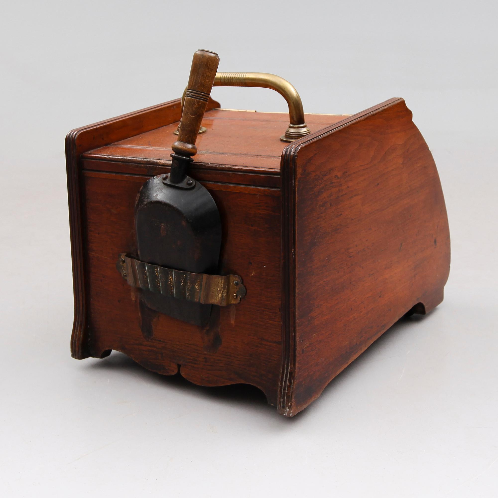 KOLBOX, England, 1900-talets första hälft.