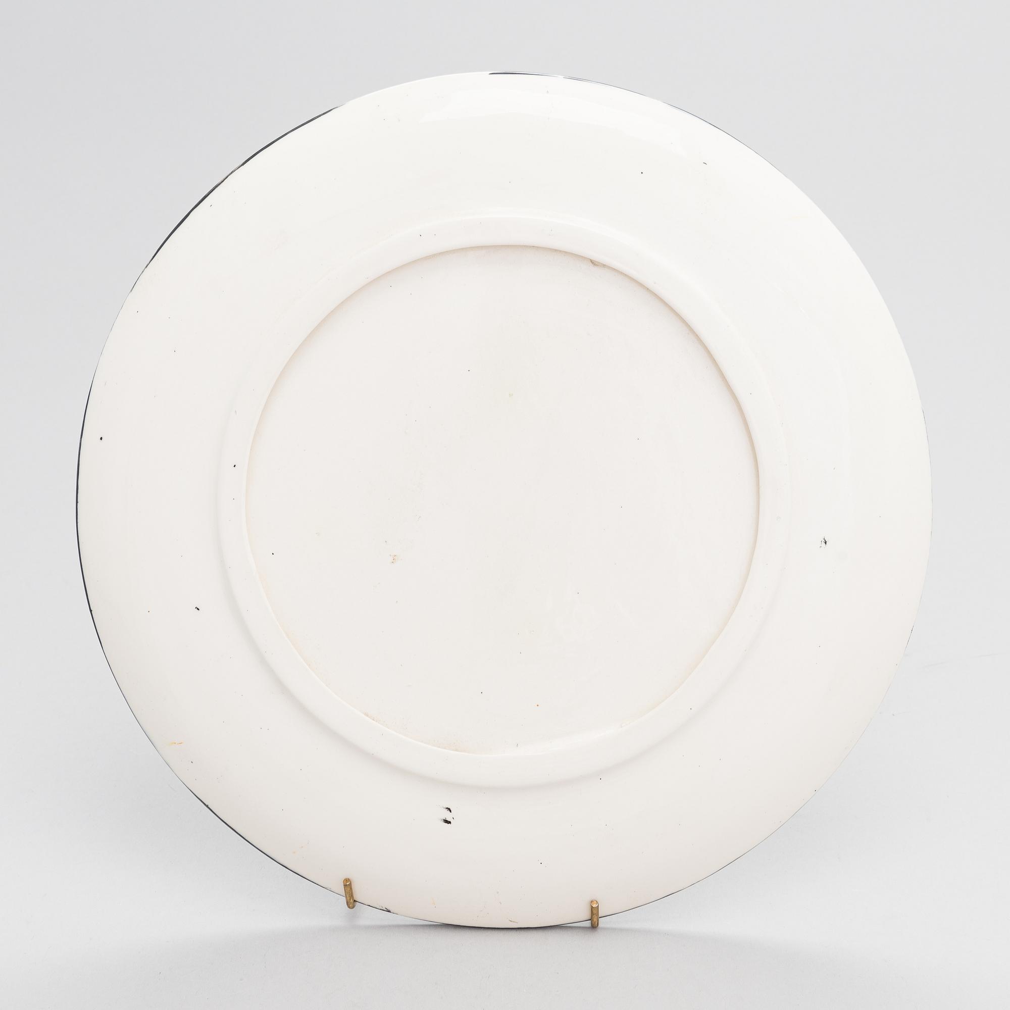 Oiva Toikka, dekorationsfat, keramik, signerad Los Angeles Marjalle Oiva Rakkaudella 05.10. 1996.