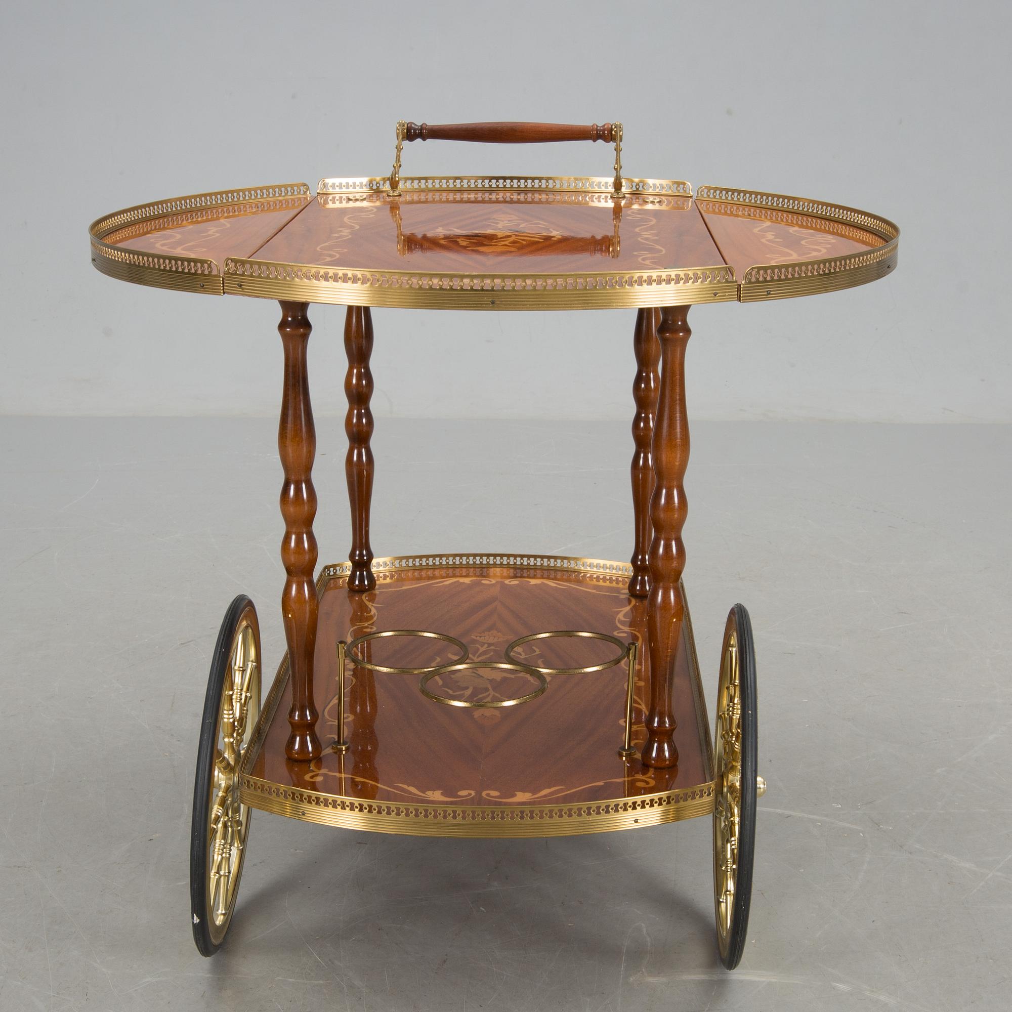 SERVERINGSVAGN, 1900-talets andra hälft.