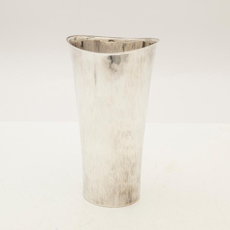 Eric Löfman, vase, silver, MGAB, Uppsala, 1966.