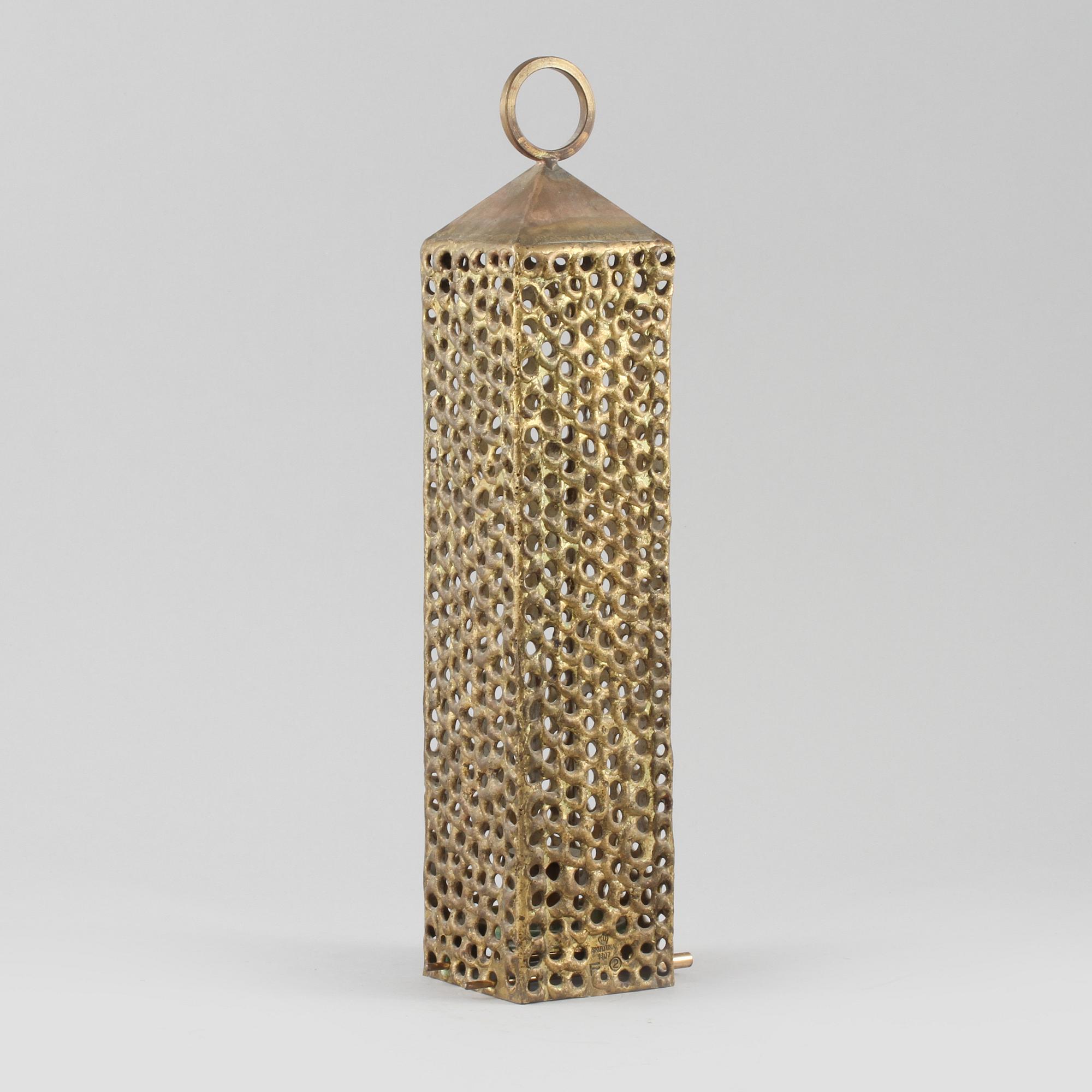 LYKTA, mässing, Pierre Forsell, Skultuna, 1900-talets andra hälft.