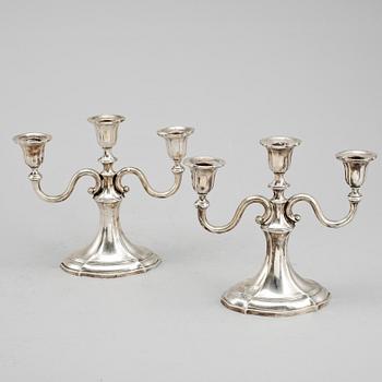 KANDELABRAR. ett par, silver, 1931.