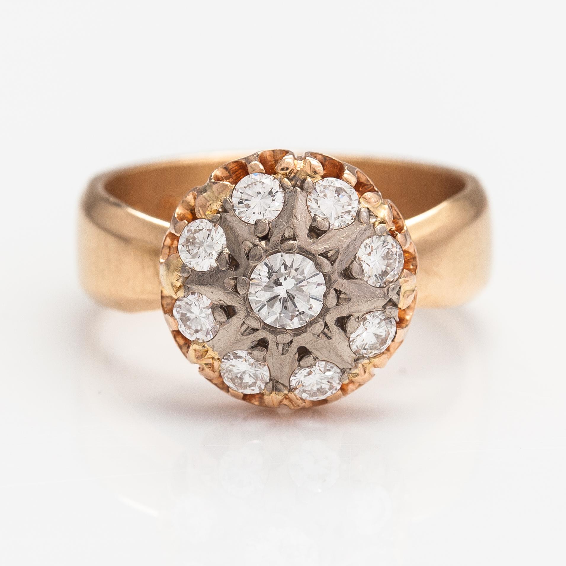 Eero Rislakki, Sormus, 14K kultaa, timantteja n. 0.85 ct yht. Westerback, Helsinki 1959.