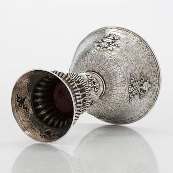 Voilamppu, hopeaa, Tibet, 1800-luvun alku.