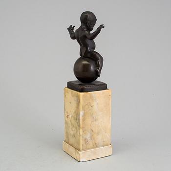 ALBERT HOLL, sculpture, signed.