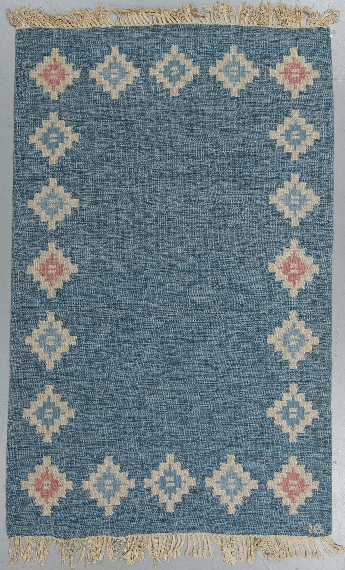Matto, flat weave, ca 202,5-204 x 137-138 cm, signed IB.