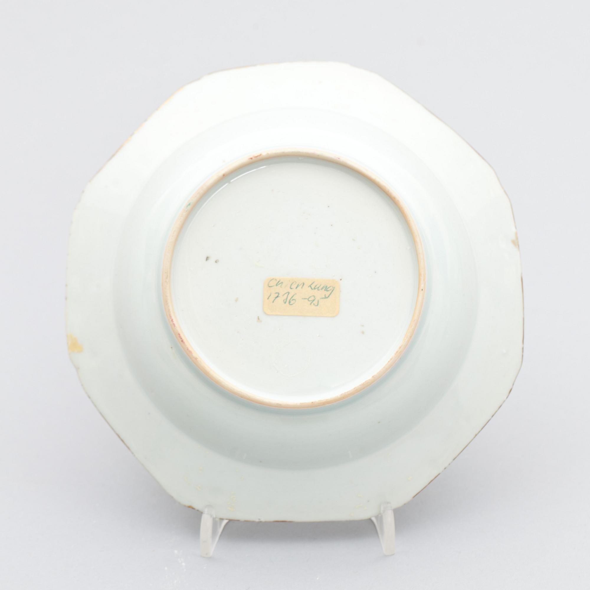 SKÅLFAT, porslin, Qianlong, Kina, 1700-tal.