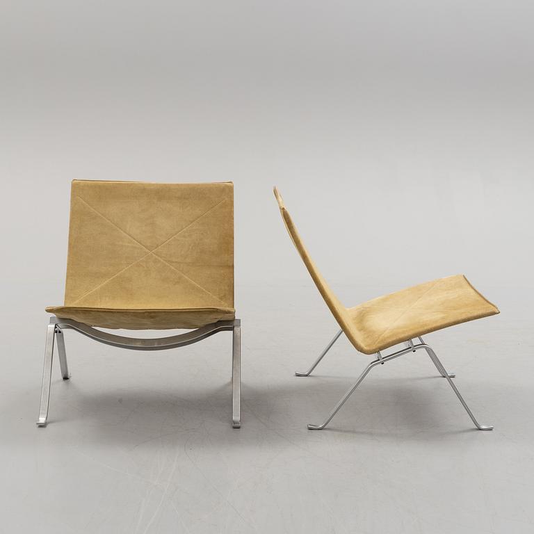 A pair of "PK22" chairs, designed by Poul Kjaerholm, E Kold Christensens.