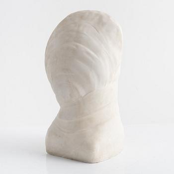 Verner Åkerman, skulptur, alabaster, "Perlan".