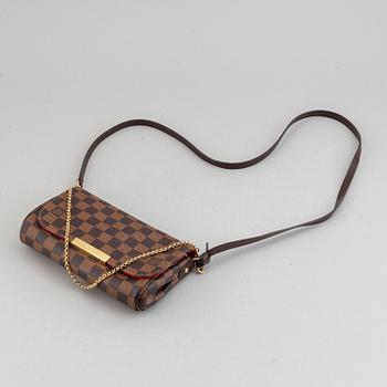 Louis Vuitton, a Damier Ebene handbag, 2015.