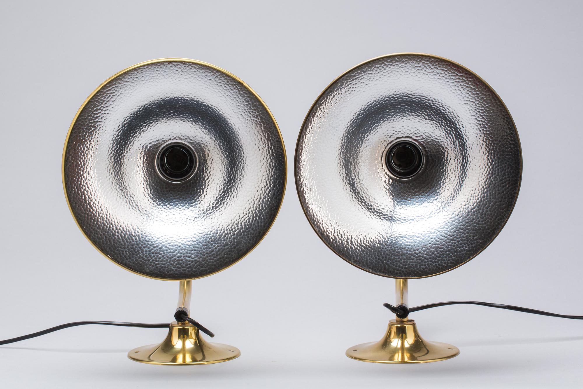 VÄGGLAMPOR, ett par, 1900-talets andra hälft.