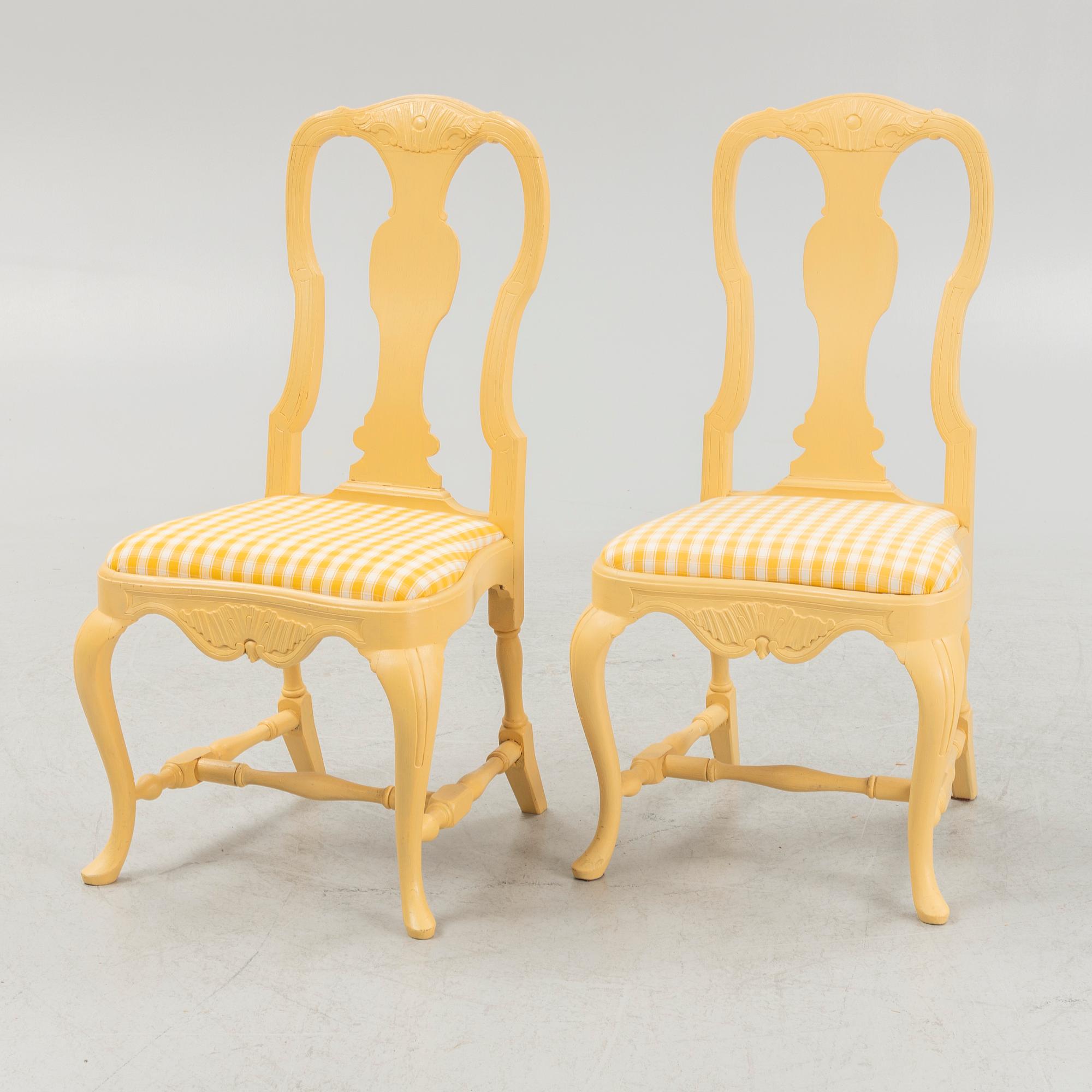 A 13-piece Rococo style dining room furniture suite, 20th Century.