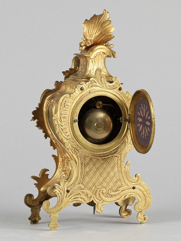 BORDSPENDYL, nyrokoko, 1800-talets slut.