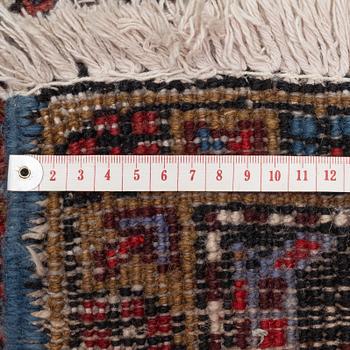 A Heris/Gorovan carpet, c. 325 x 235 cm.