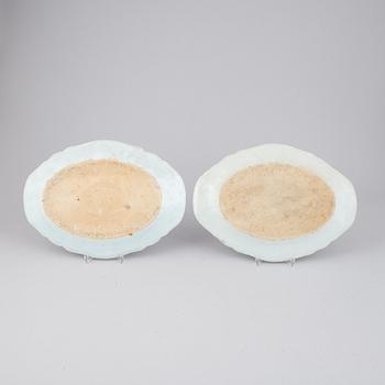 A pair of blue and white serving dishes, China, Qianlong (1736-95).