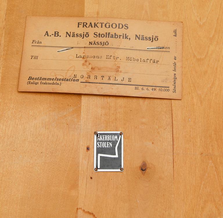 STOLAR, 4 st, "Åkerblomstolen", formgiven av Gunnar Eklöf med flera 1948.