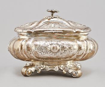 SOCKERSKRIN, silver, Christian Heise, Köpenhamn 1913. Vikt 493 g.