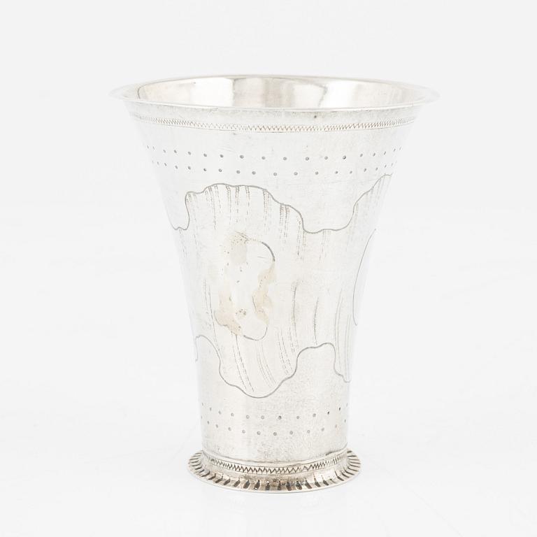 A Swedish 18th Century silver beaker, Peter Falk, Skara 1769.