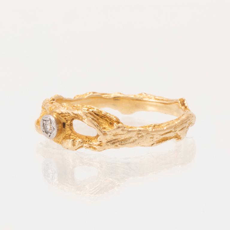 Björn Weckström ring "Diamond Pond" 18K white and red gold with a round brilliant-cut diamond, Lapponia 1983.