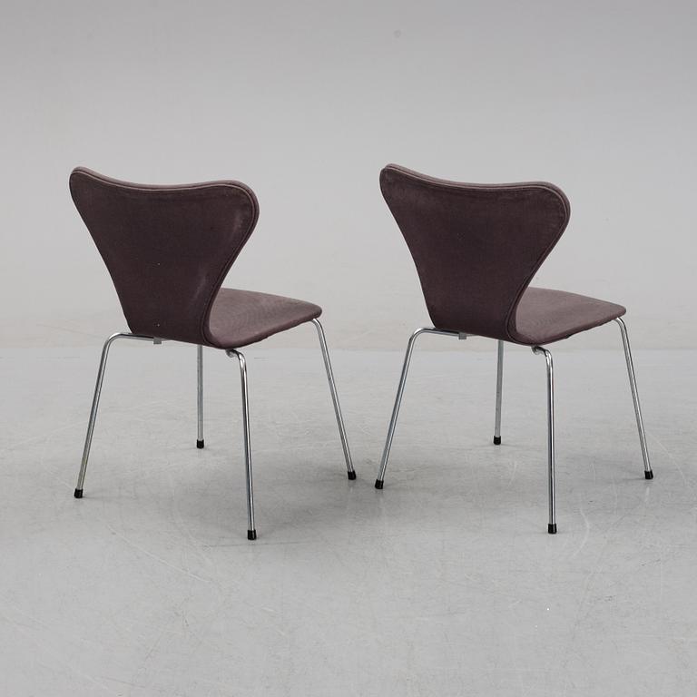 Arne Jacobsen, stolar, 10st, "Sjuan", Fritz Hansen, 1980.