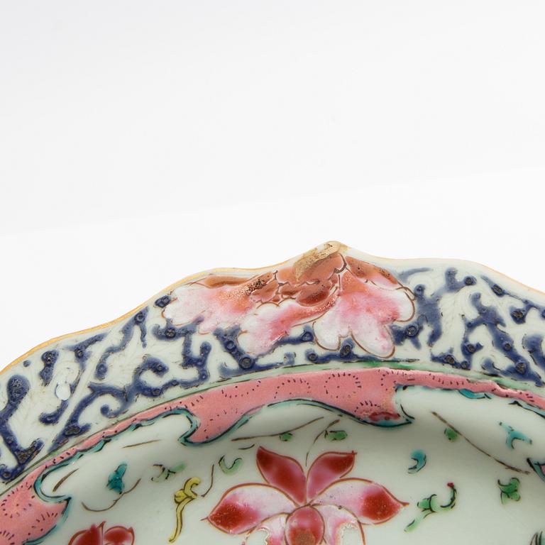 Tallrik, porslin, Kina, Qingdynastin, Yongzheng (1723-35).