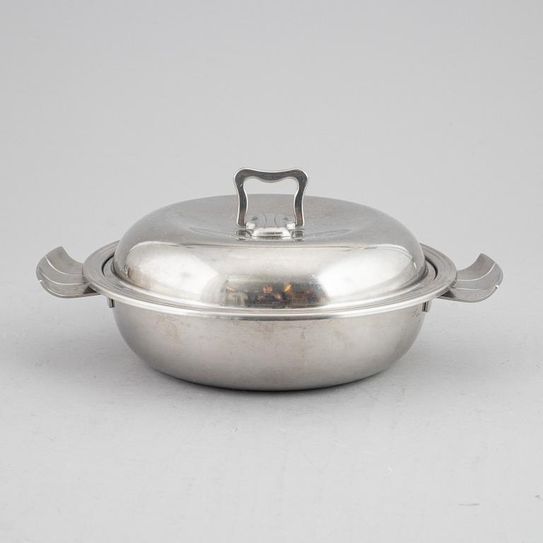 Eight stainless steal pieces to the 'Thebe' cutlry/dining service, Folke Arström, Gense, 1950's/60's.