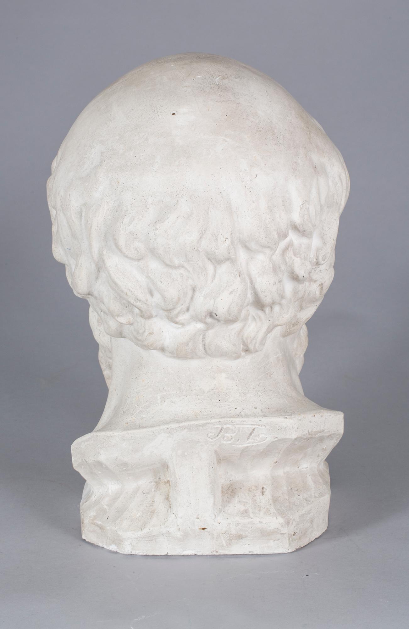 SKULPTUR, gips, signerad B.T?. 1900-tal.