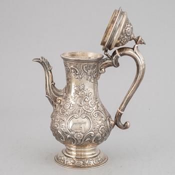 A silver jug and coffee pot, including  John Langlands I & John Robertson I, Newcastle 1788.