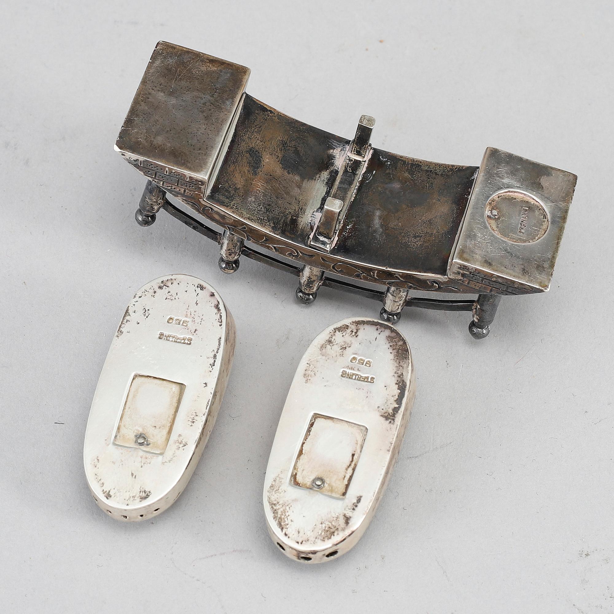 A set of three Japanese sterling salts, early 20th Century.